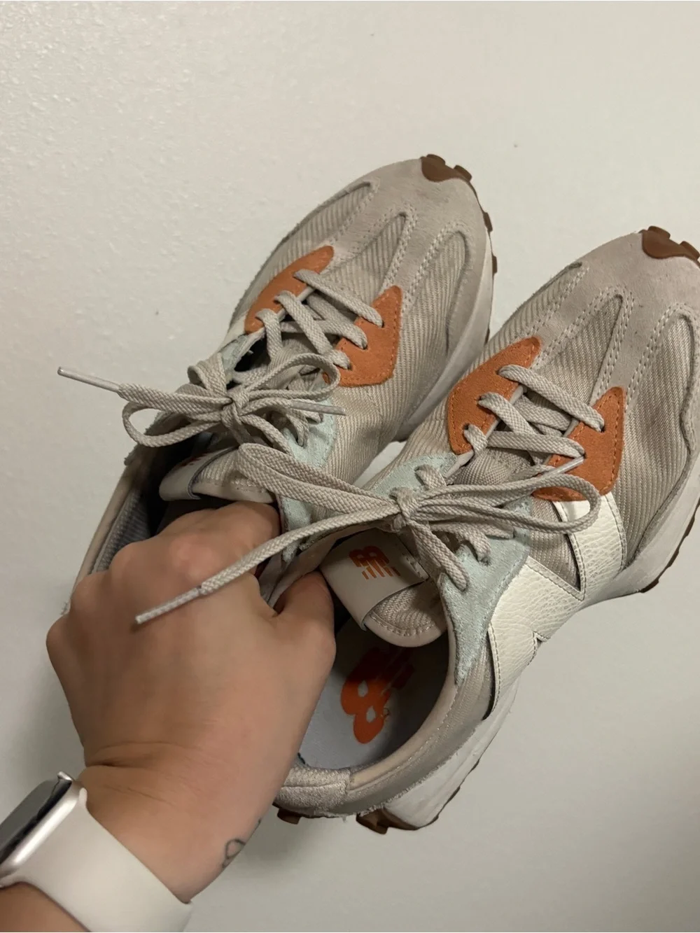 Women’s Beige and White Retro Runner New Balance Sneakers Size 8